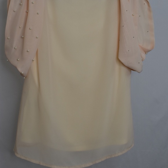 Blush & Pearl Top - Picture 4 of 6